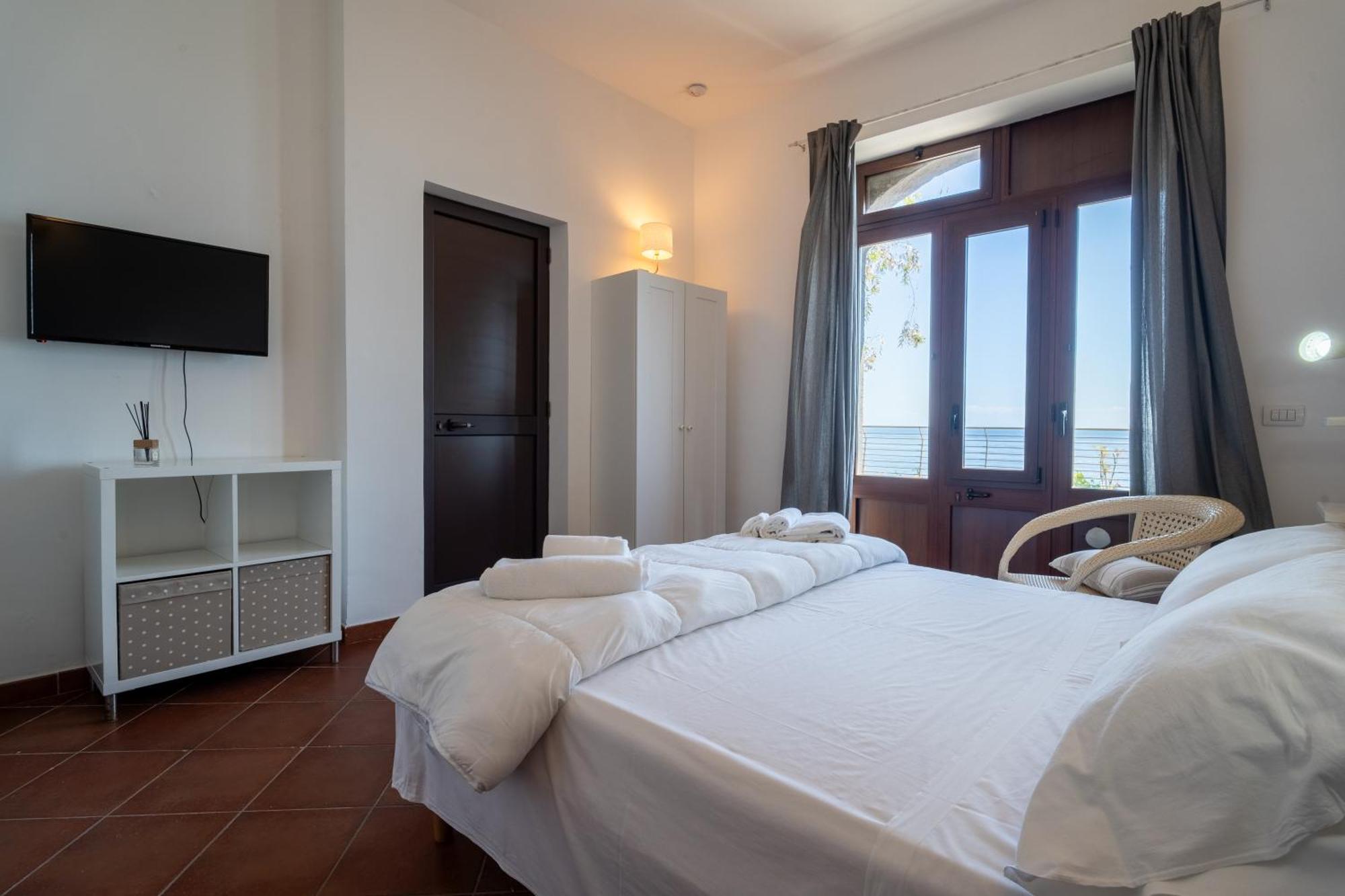 Hotel Casa Scala Acireale Esterno foto